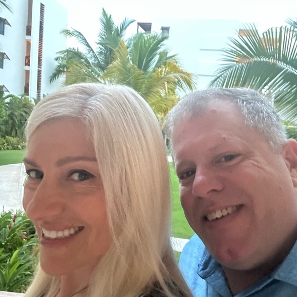 Meet your Posher, Cathy - Picture 2 of 4